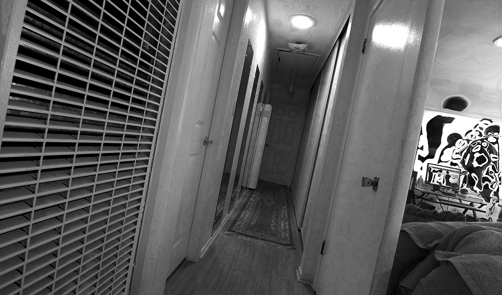 Hallway e-mail.jpg